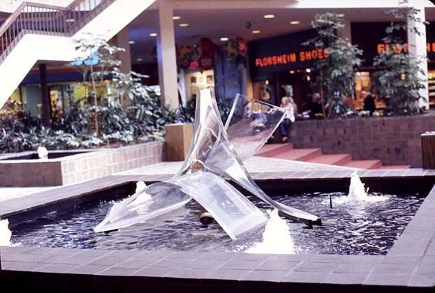 Golden Ring Mall (Baltimore, MD), 1973, acrylic