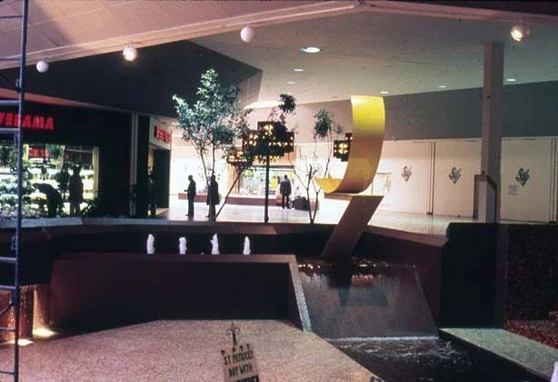 Hickory Point Mall, Forsyth IL, 1978