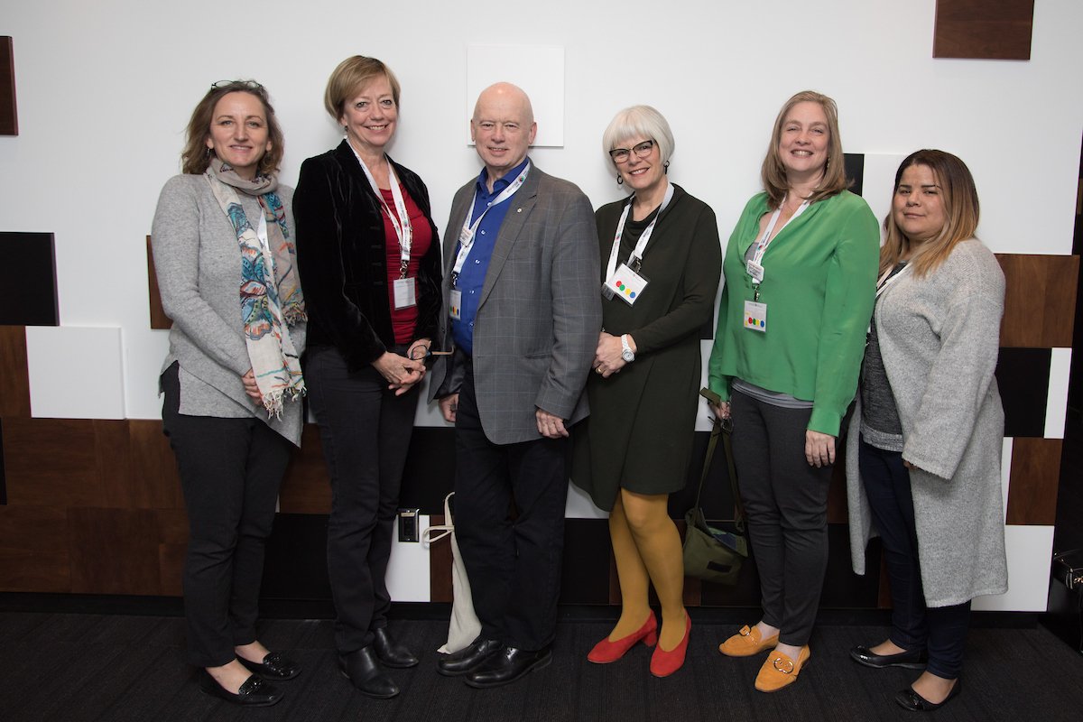 De gauche à droite : Karen Turner, Lucyna Lach, Patrick McGrath, Donna Thomson, Kathleen O’Grady et Samadhi Mora Severino à l’assemblée annuelle du Réseau BRILLEnfant en 2018