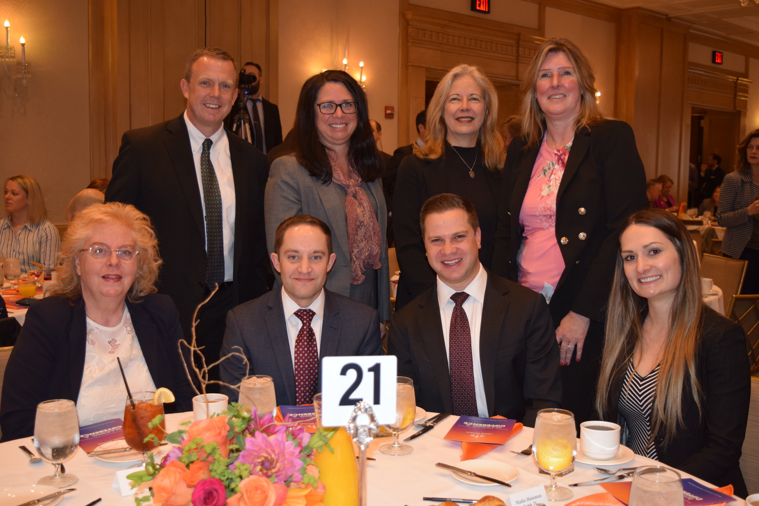 Representatives of breakfast sponsors Penske, including board member J.D. Carlson (top row, left), and Deloitte joined us at the event.