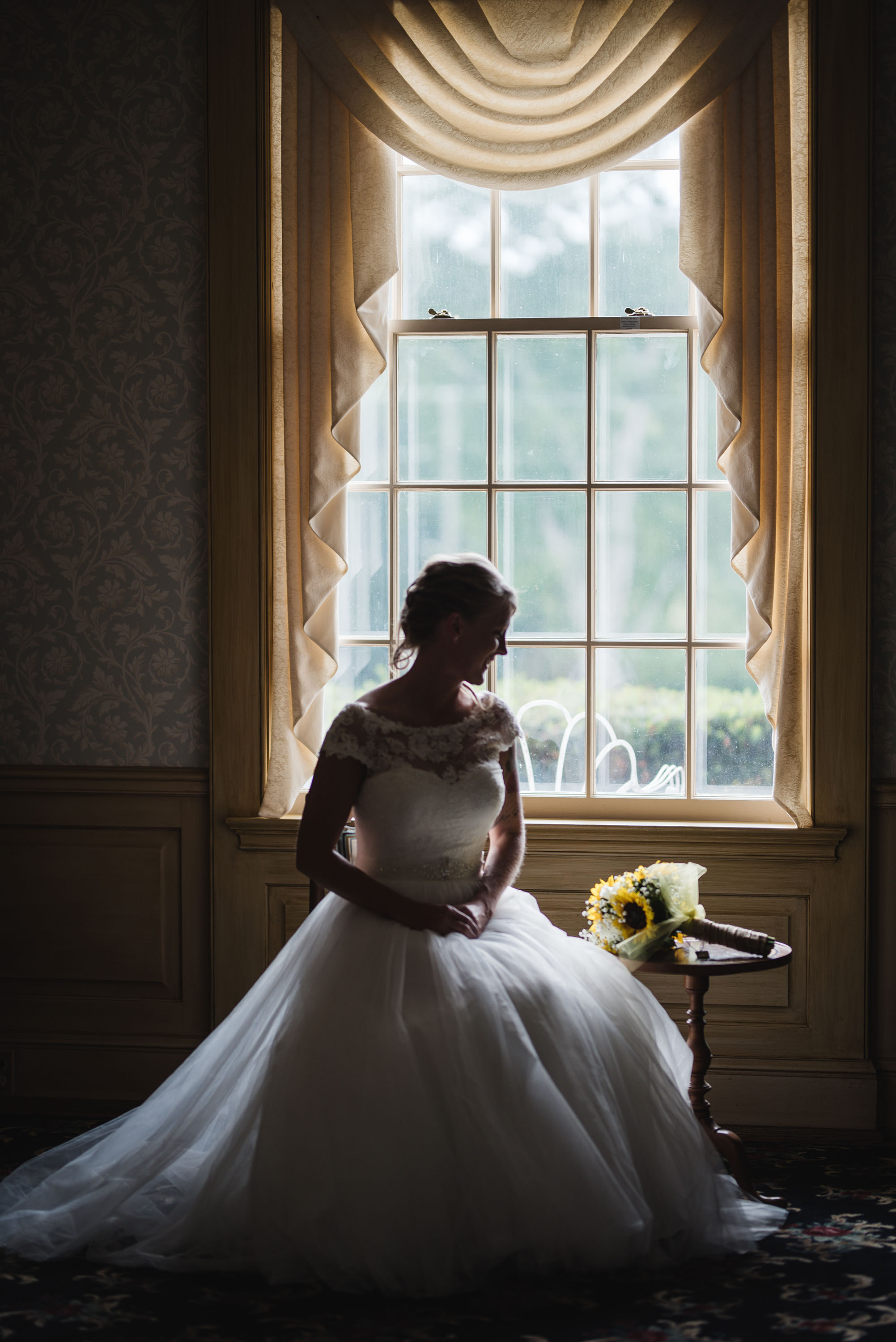 lancaster ohio wedding photographer bride portrait