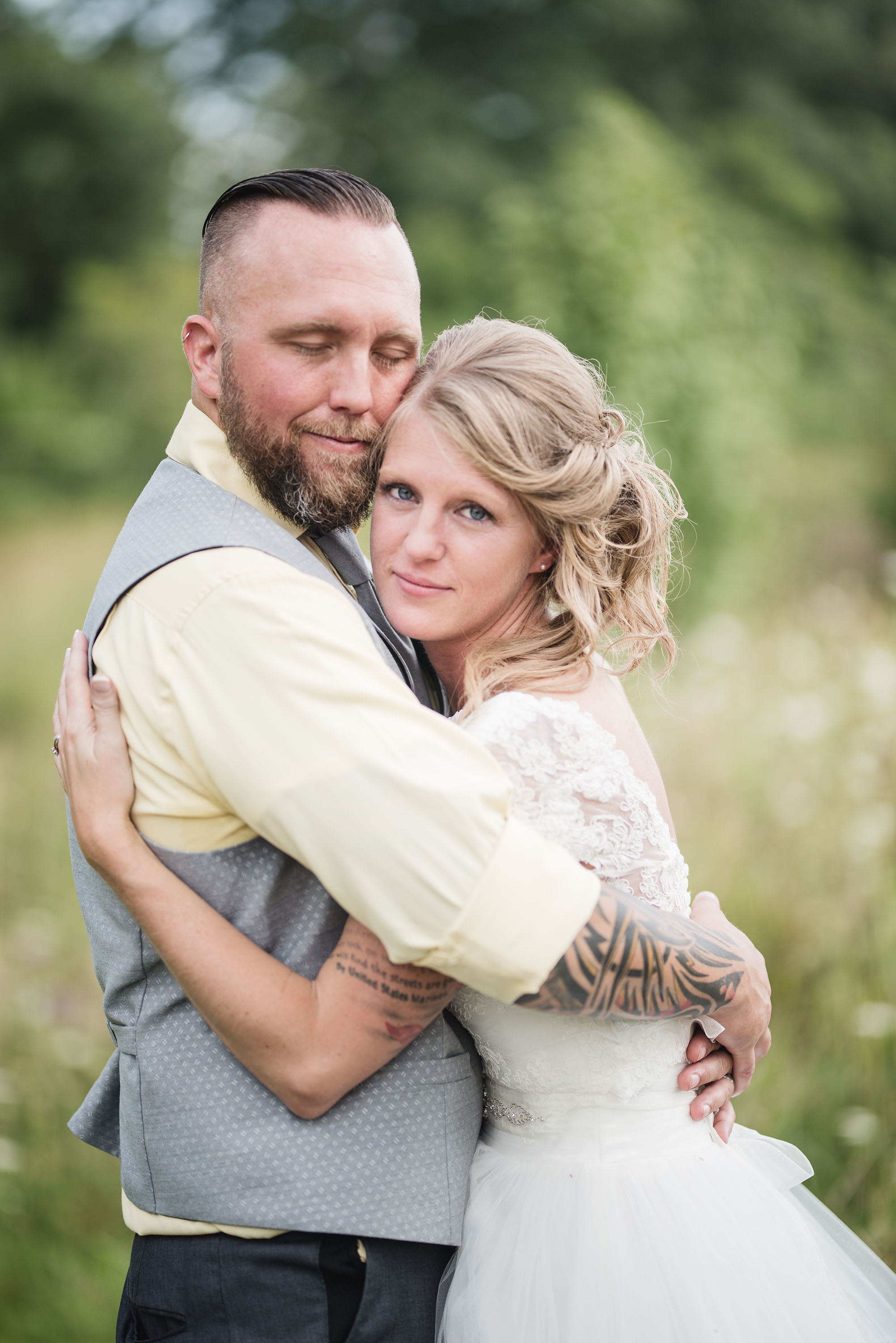 lancaster ohio wedding photographer bride and groom portrait wedding photographer in columbus ohio