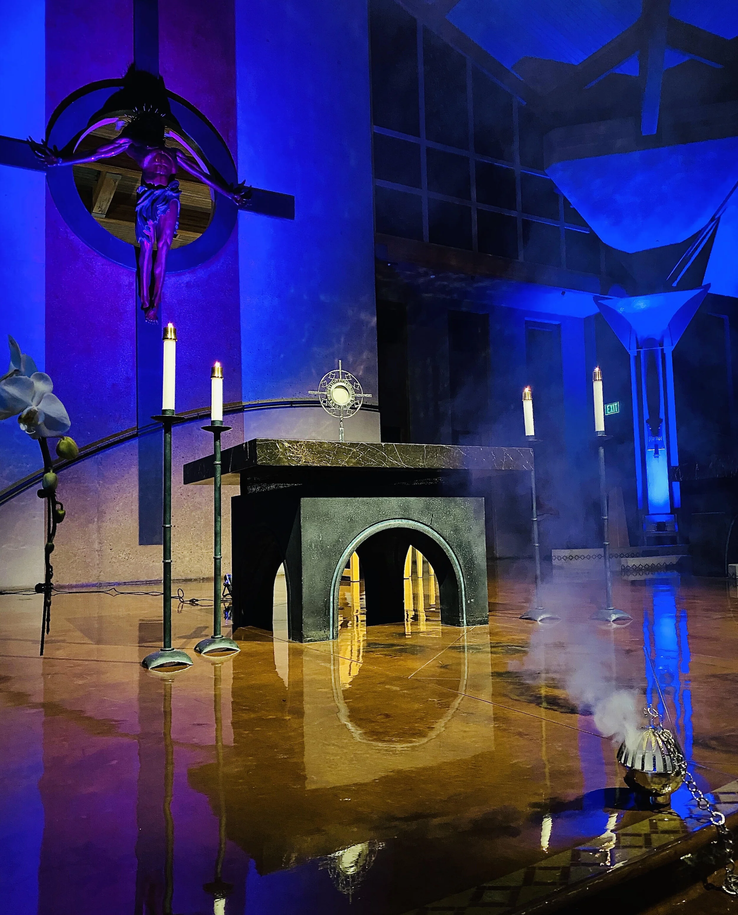 adoration svdp 4.jpg