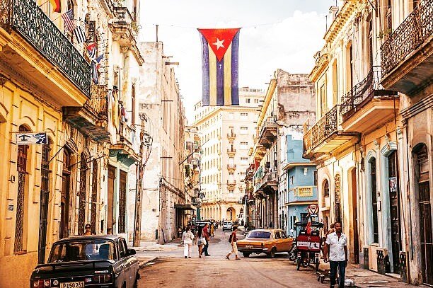 #cubaamongcubans #travelwithlocals #cactours