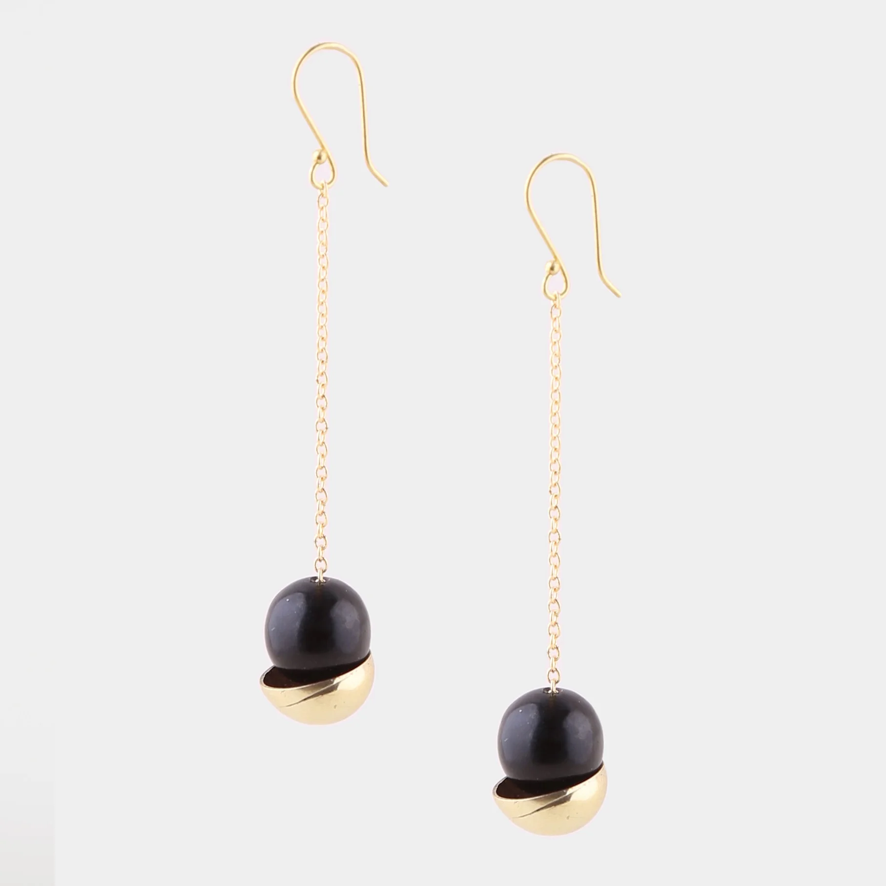 SS1700053B_Nestling_Orb_Earrings (1).jpg