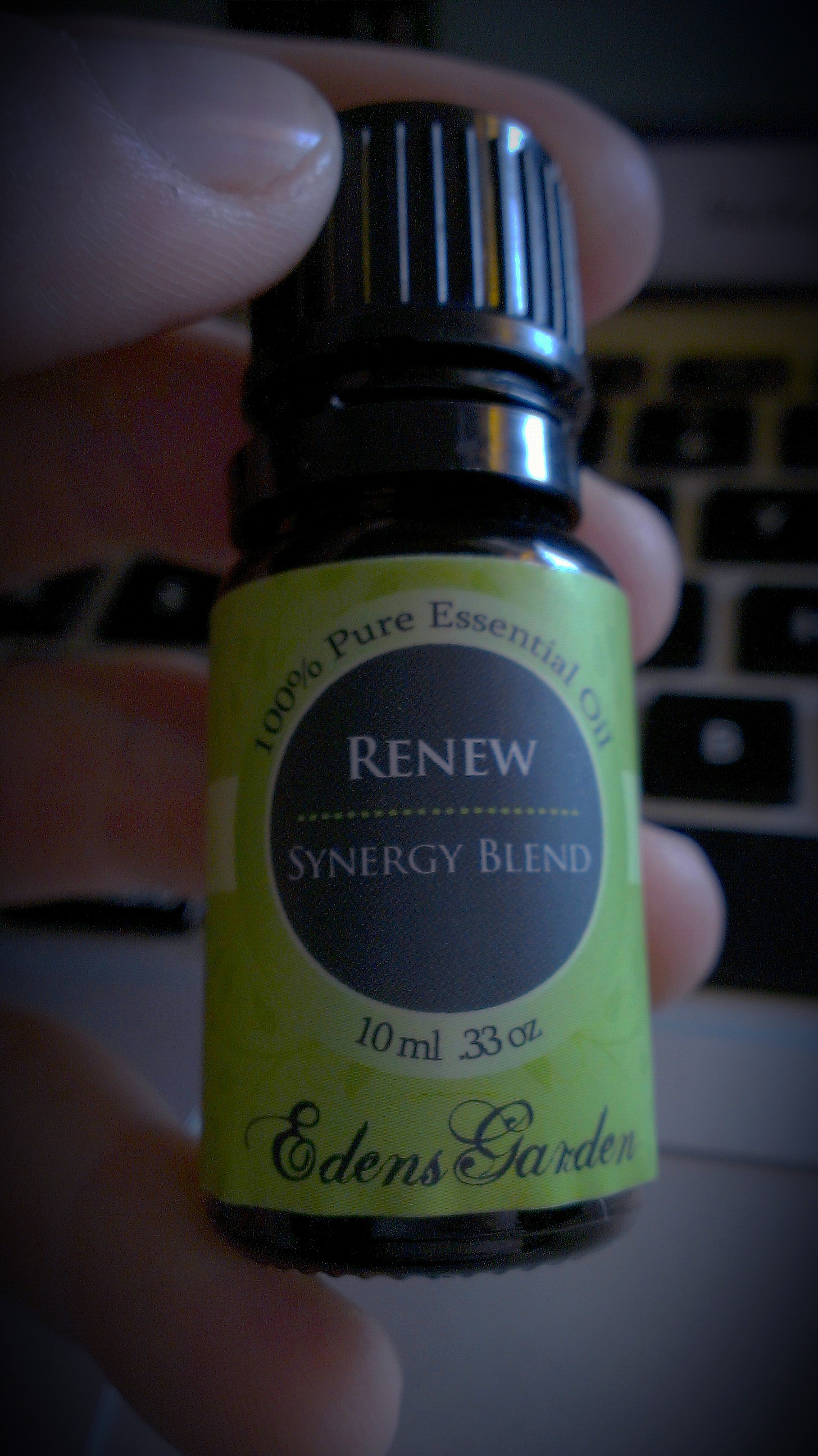 essentialoil.jpg