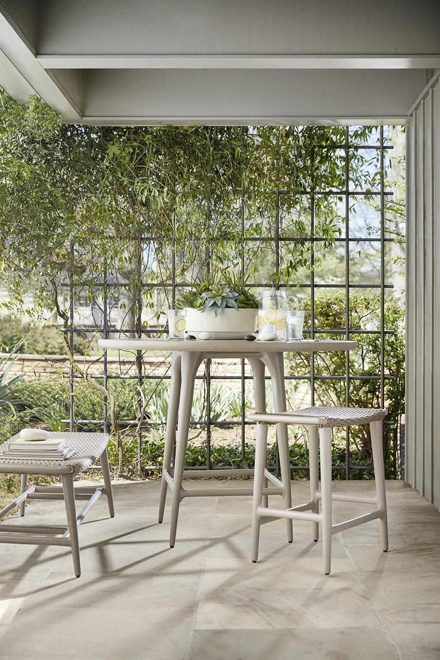 Arrow Counter Stool & Bark Dining Table