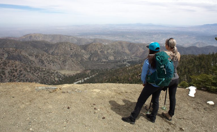 Kirstie Ennis (right) and Katelyn Sheehan (left) met through mutual friends and have been climbing together for a year and a half. Sheehan told RCL that there is “no greater bond” then tying in with someone and climbing in or out of a mountain. (Gary DeJidas)
