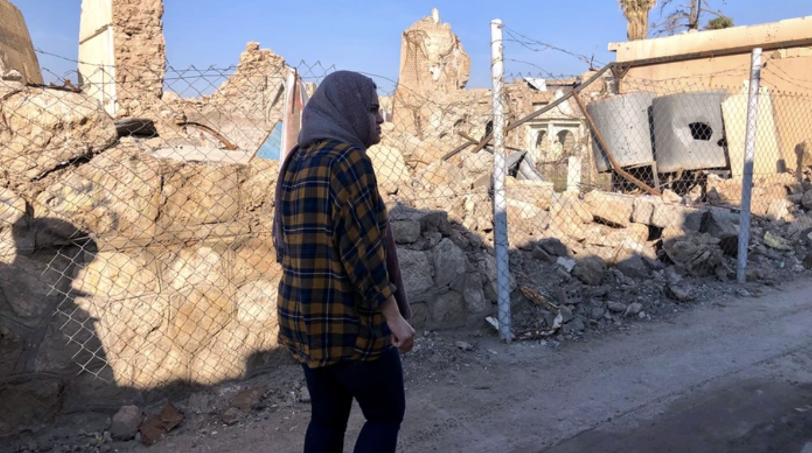 Inside the Dangerous Life of a Female 'Fixer' in Iraq