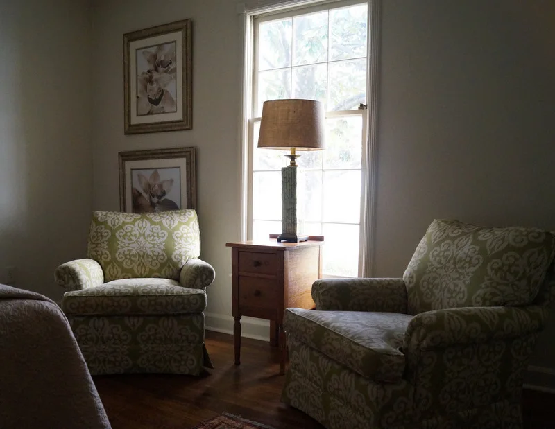 phillips_johnston_interior_design_memphis_guest_bedroom_2.JPG