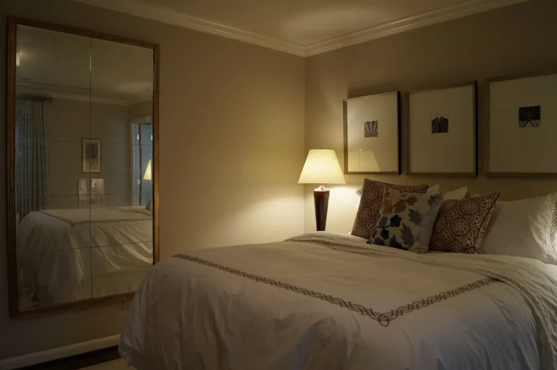 phillips_johnston_interior_design_heights_guest_room_3.JPG