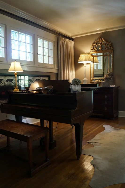 phillips_johnston_interior_design_quapaw transitional_living_room_16.JPG