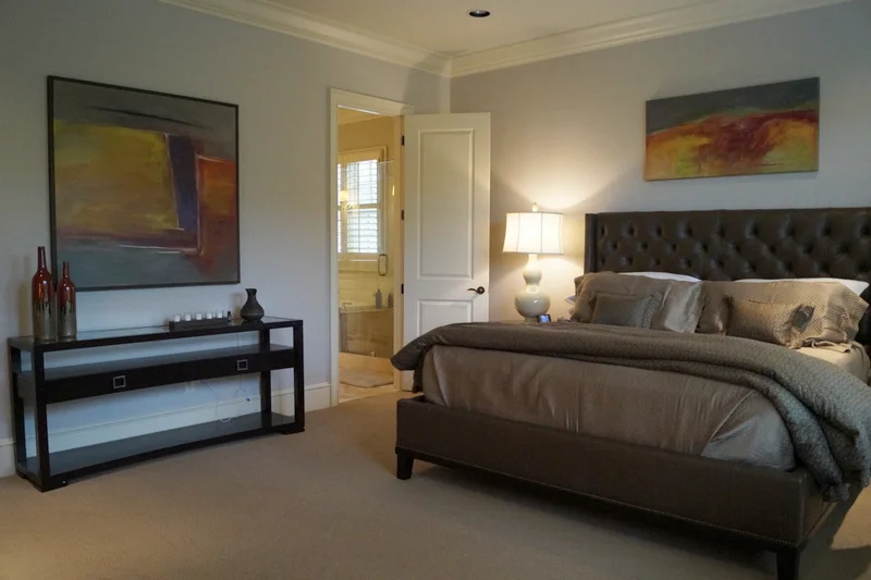 phillips_johnston_interior_design_chenal_chic_master_bedroom_2.JPG