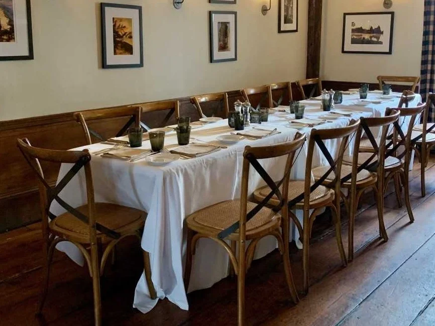 15%2Bpeople%2Bsemi-private%2Bdining.jpg