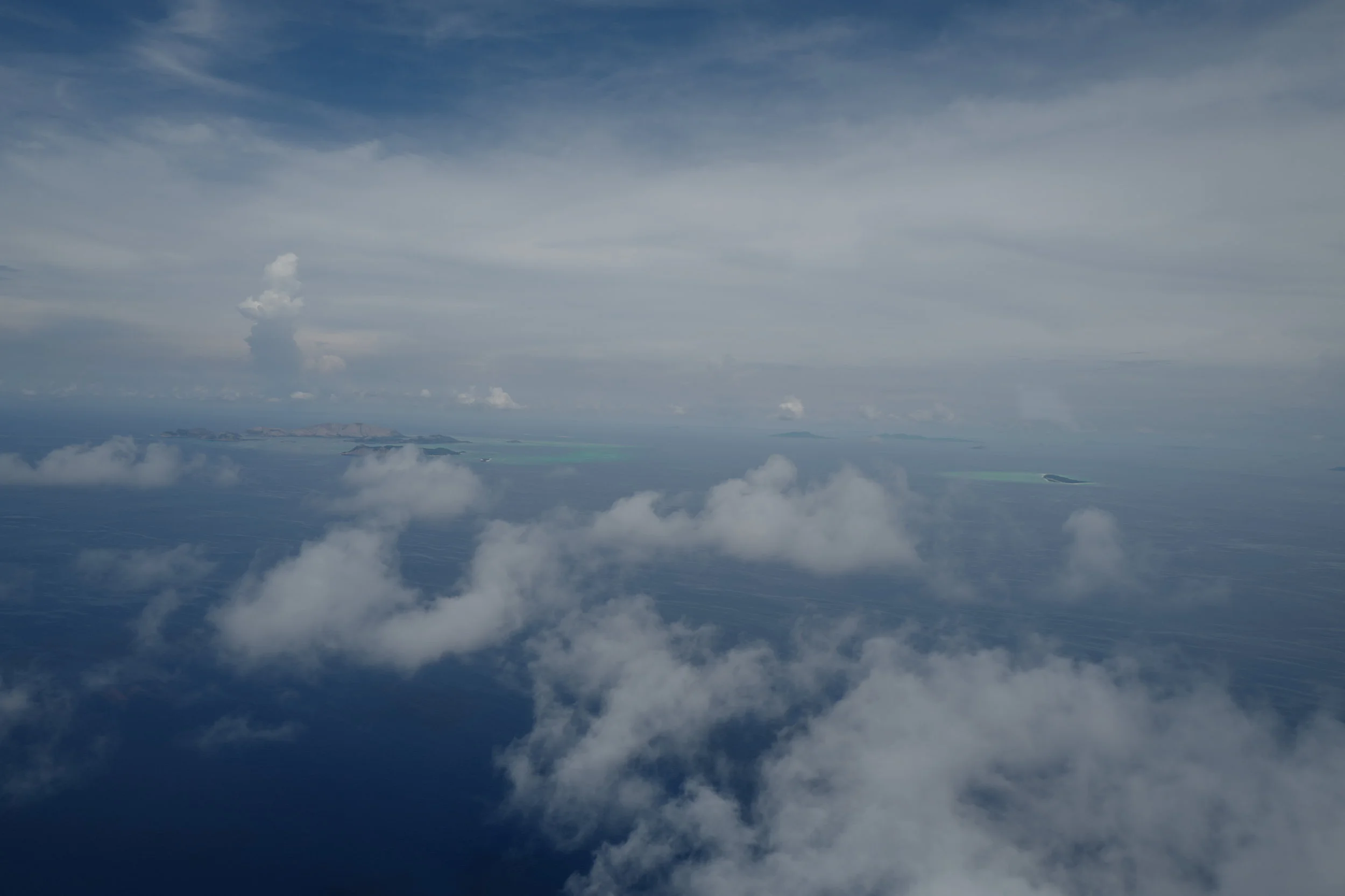 Check out those crazy blue waters! We're getting close! 
