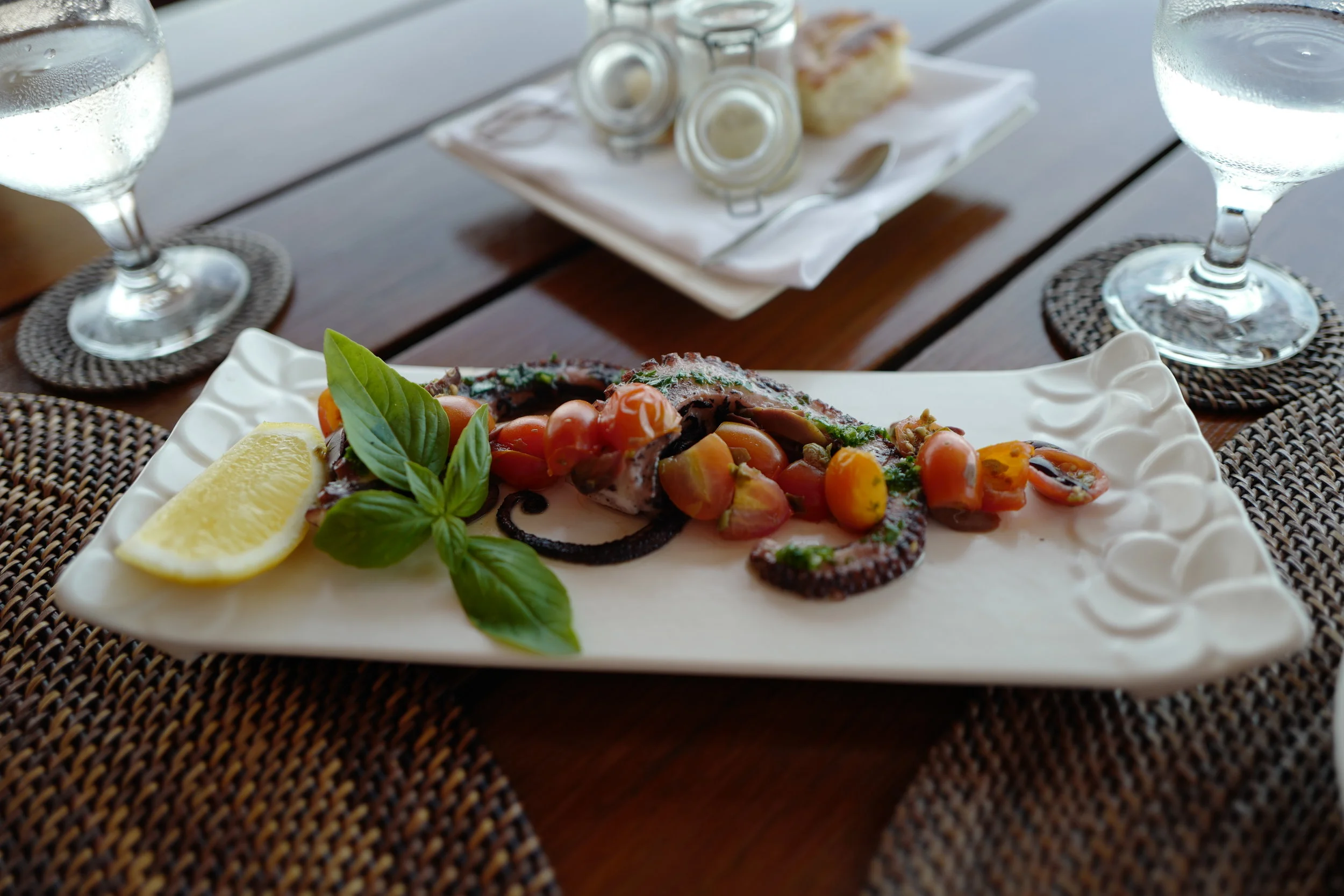 A little octopus apetizer... freakin delicious. 