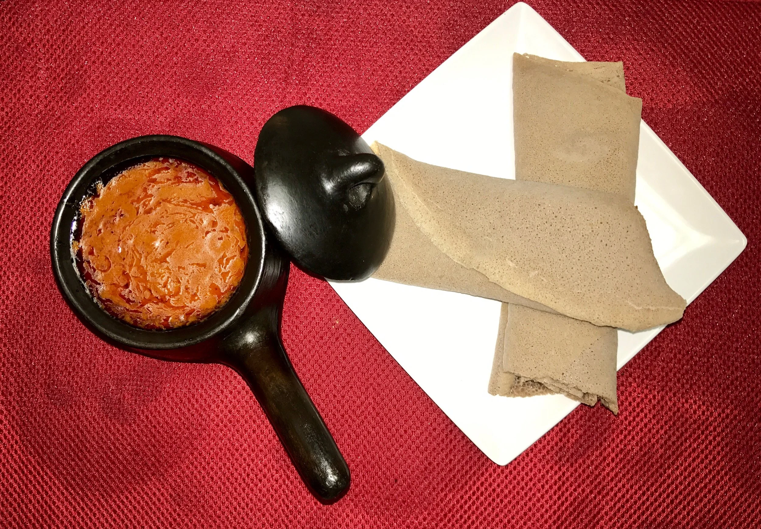 SHIRO WOT Ground chickpeas simmered with herbs and mild blend of dried ground chilies
