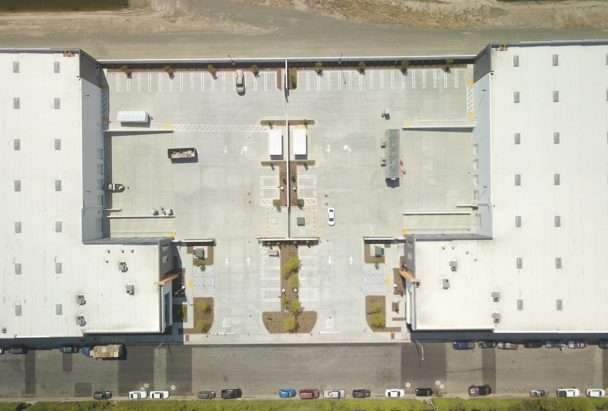2442-N-American-Way-Orange-CA-Building-Photo-32-LargeHighDefinition.jpg