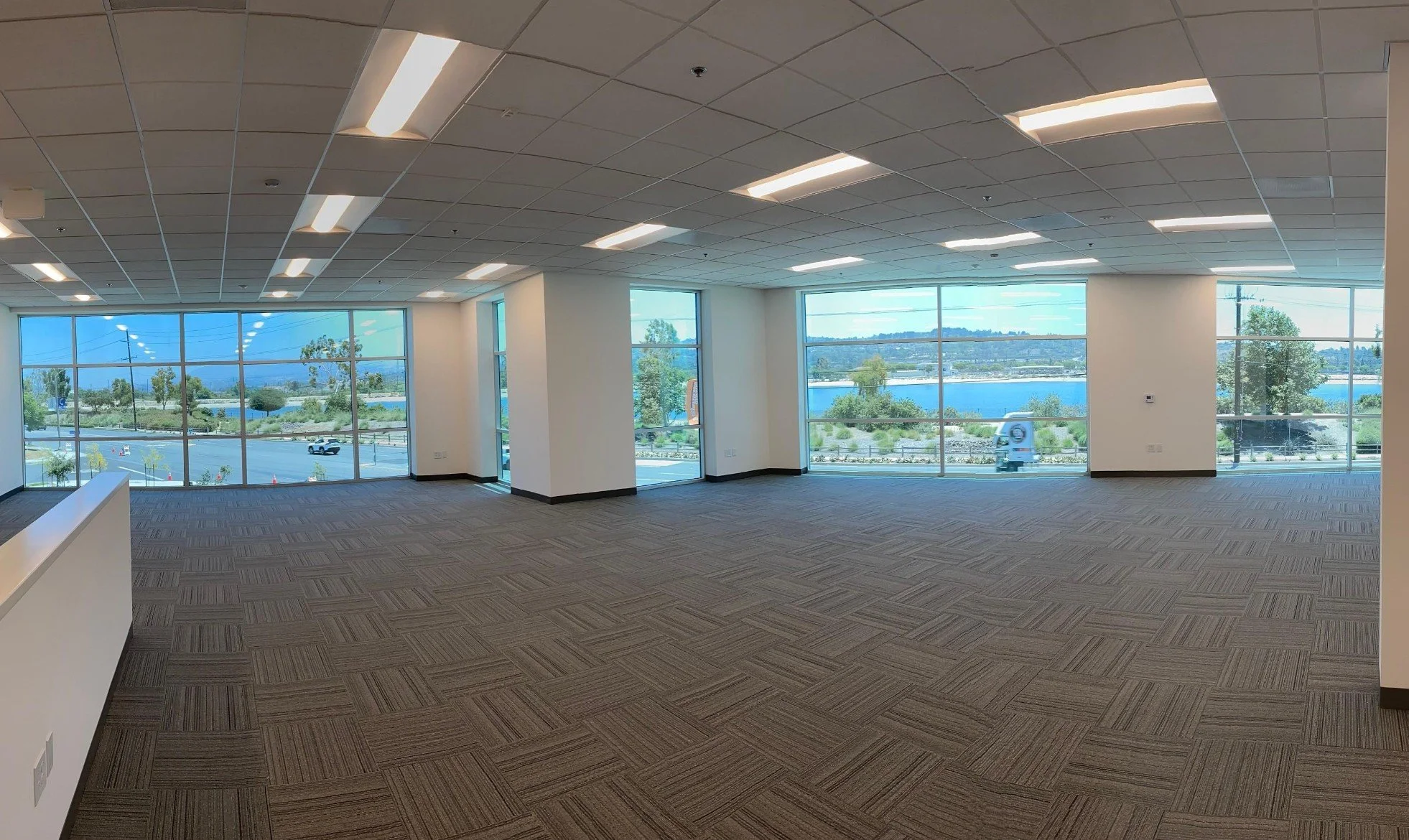 Photo_Interior.jpg