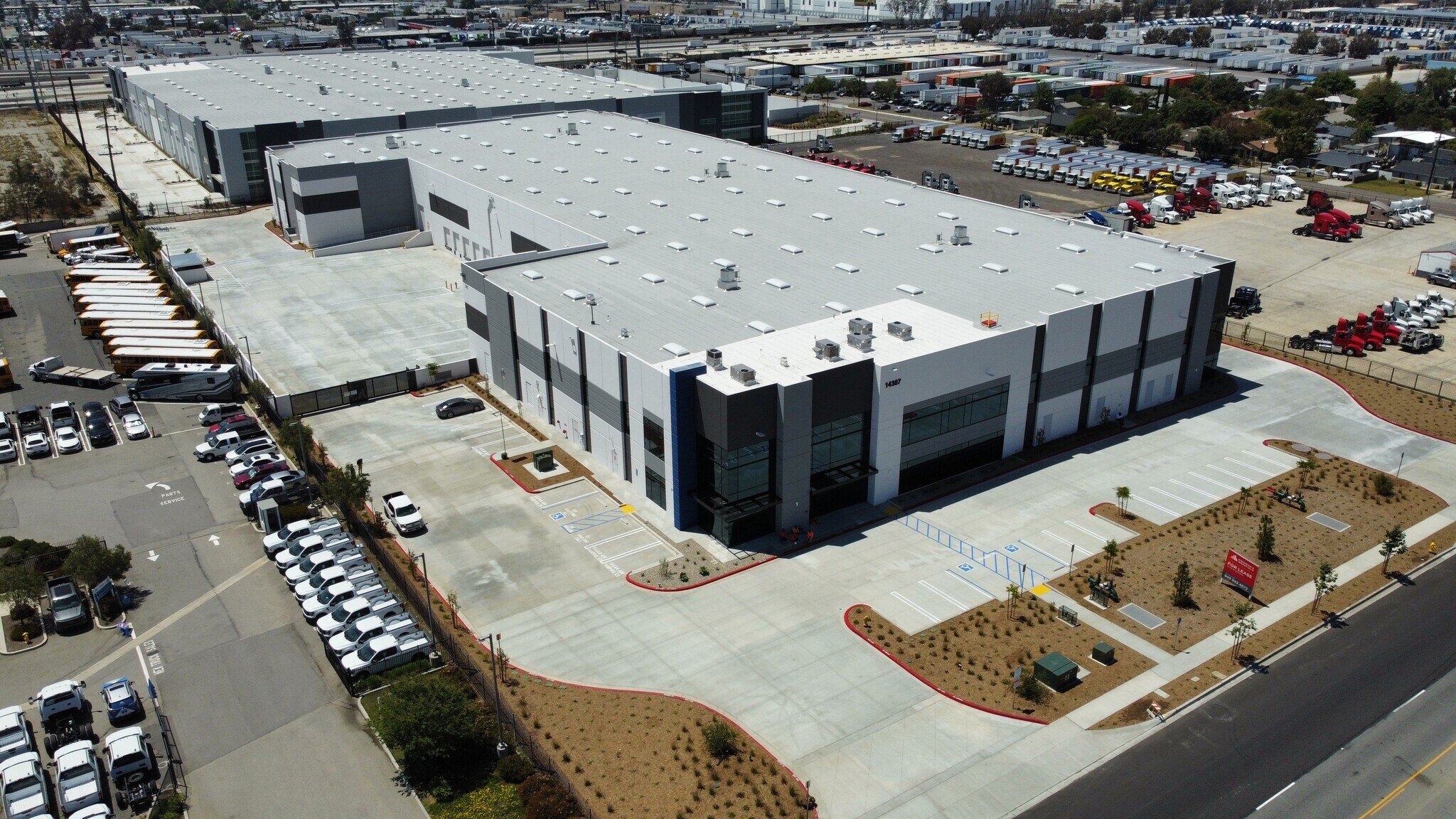 14387 Valley Blvd_1.jpg