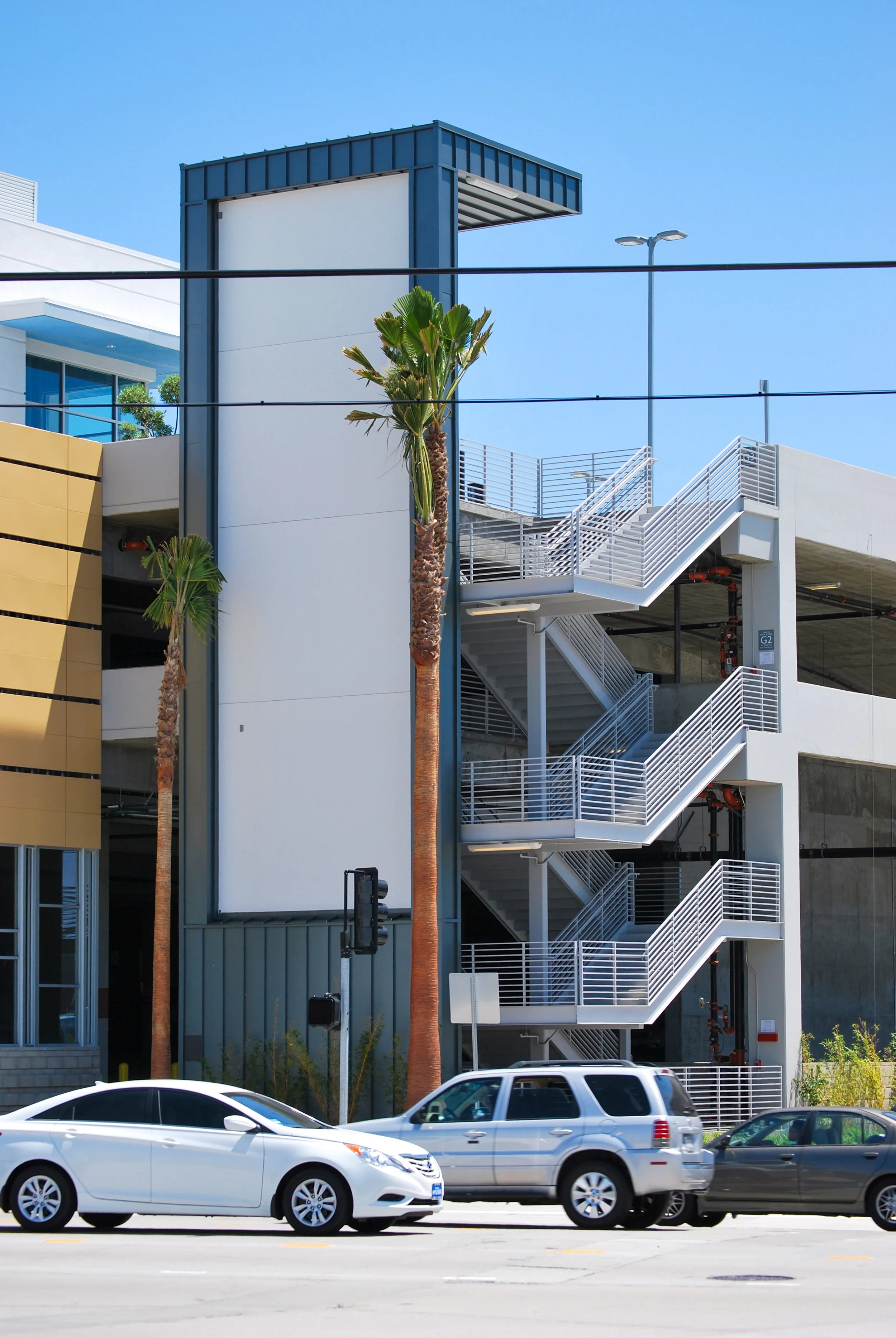 MIDTOWN CROSSING (4).jpg