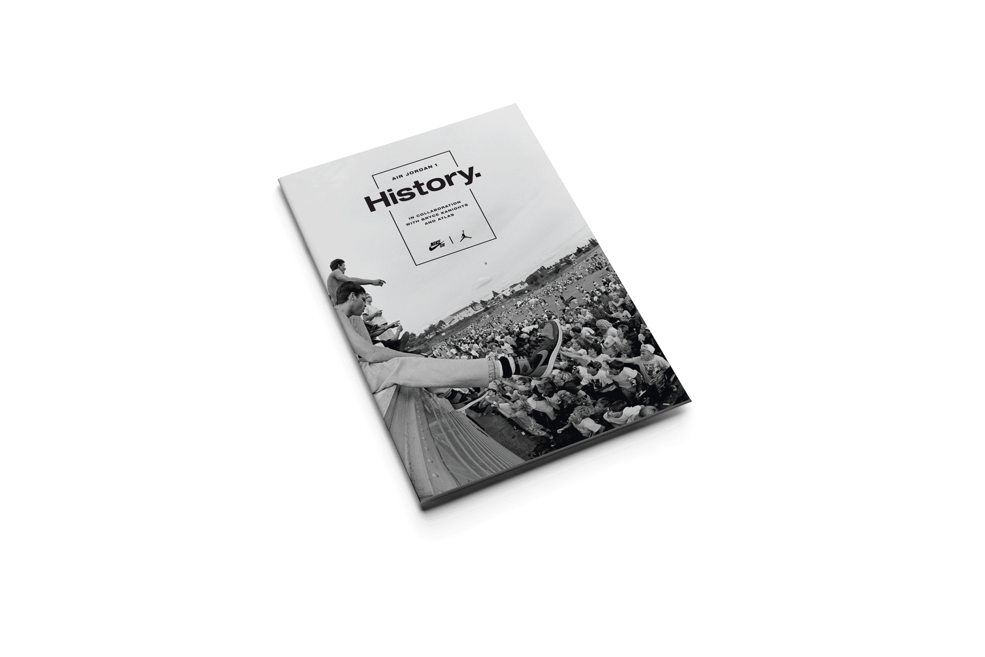 ZINE_MOCKUP_GIF_big.gif
