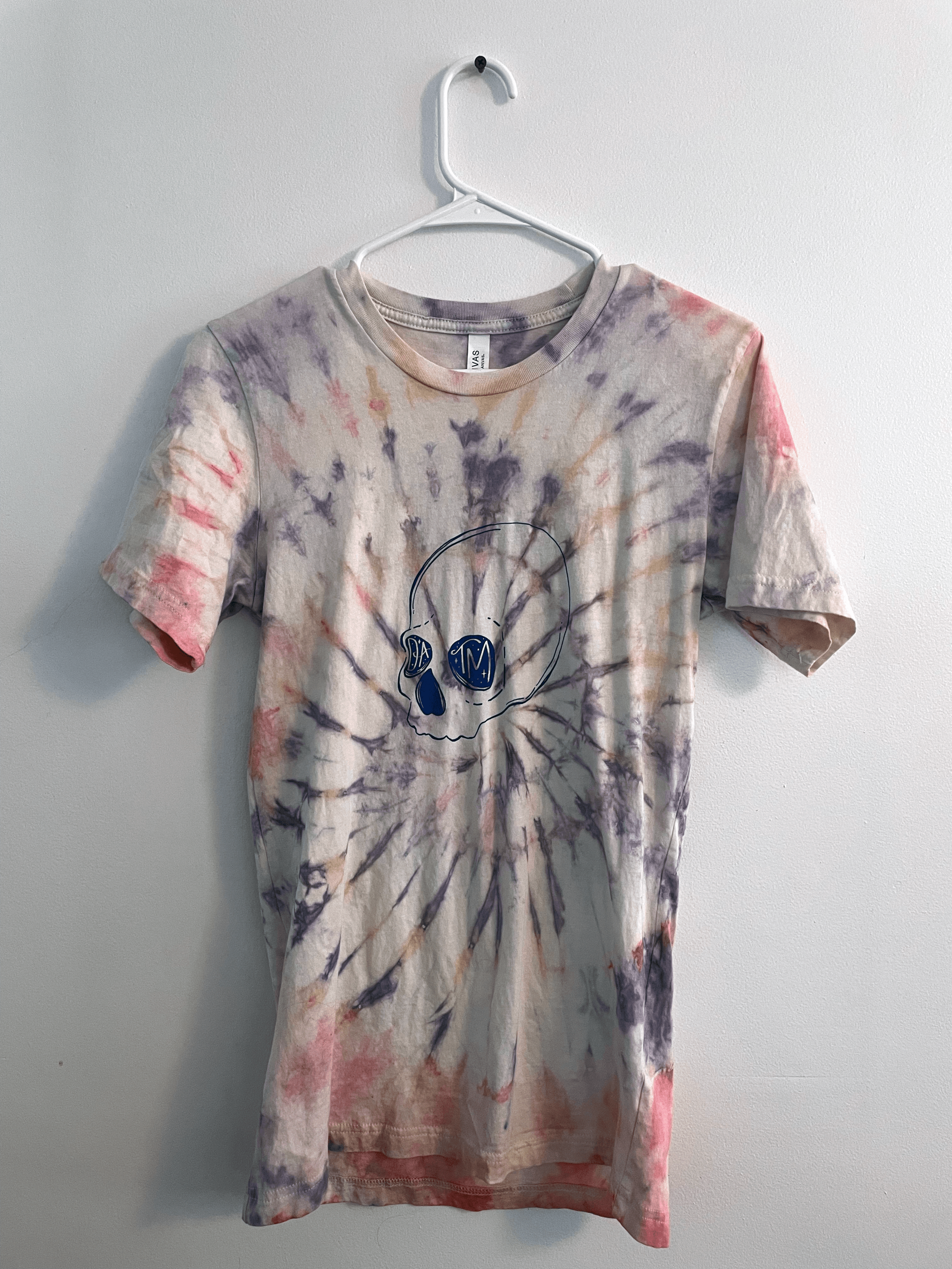 tiedye_wall_s.png