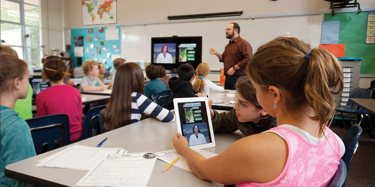 Vidyo Education-Hero-Curriculum-2.jpg