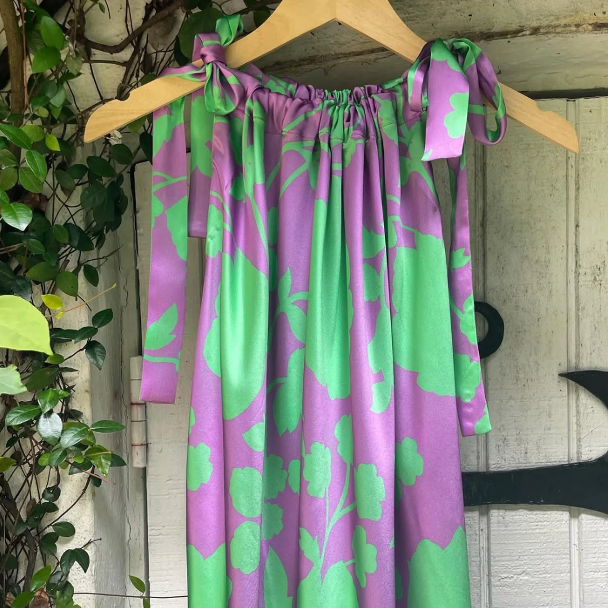LouLou-Ltd_Tie-Top_Silk-Charmeuse_Purple-Green_L_02.jpg