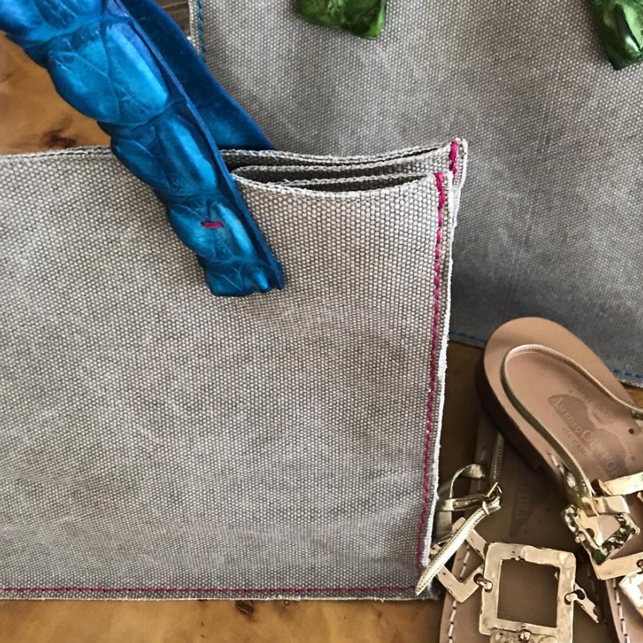 LouLou-Ltd_Blue-Handle-Tote_A.jpg