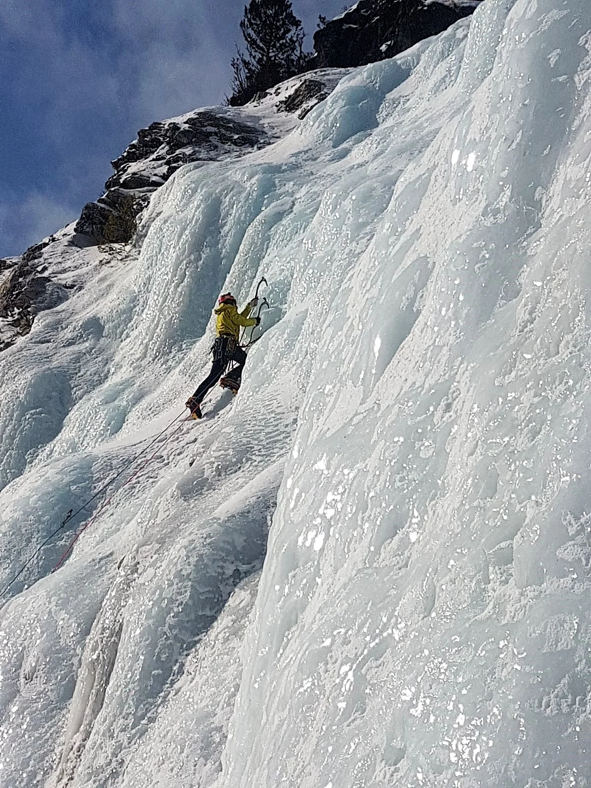 Me leading up the first pitch of Gibraltar Wall (145m, WI4+).