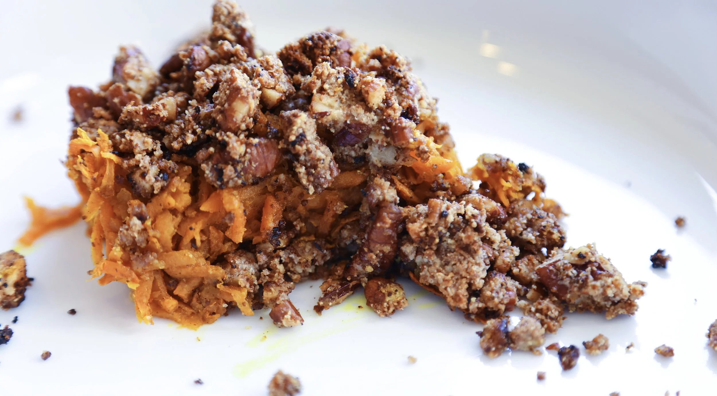 Plant-based, clean and healthy sweet potato crumble