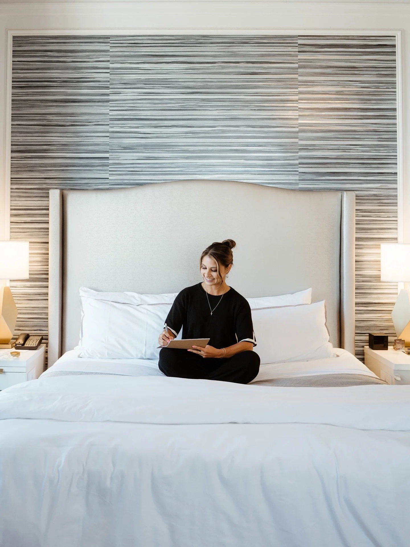 Slow mornings in Union Square just hit different. ☕✨ A cozy workspace, a good pastry, and a view that reminds you you&rsquo;re in the heart of San Francisco. The Westin makes it easy to settle in, unwind, and enjoy the little moments in between.

#We