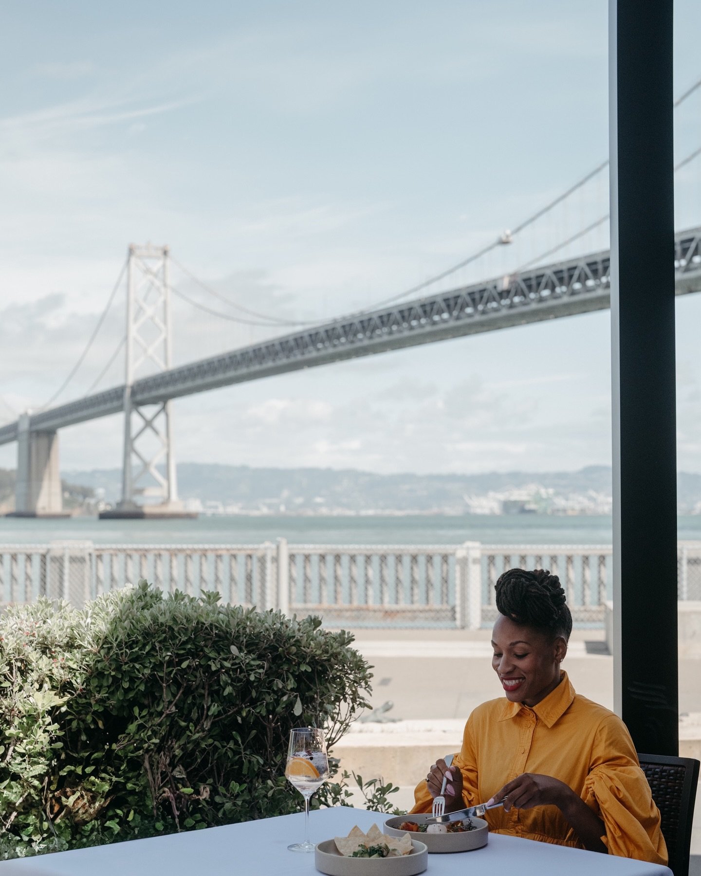 Savoring every bite, every view. 🌉✨ Lunch at Waterbar hits different when the Bay Bridge is your backdrop. San Francisco never misses.

#WaterbarSF #BayBridgeViews #SanFranciscoEats #DineWithAView #CapturedByFrontside #FrontsideFilms #SFEats #Golden