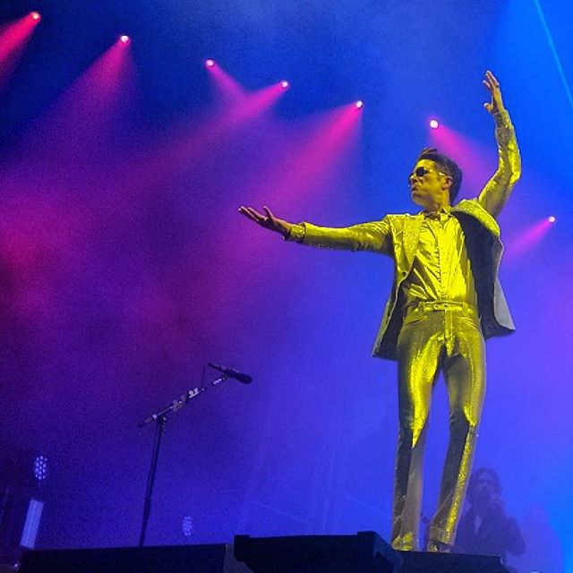 The emotion it was electric.&nbsp;And the stars, they all aligned.
.
.
.
.
#icantstay#dayandage#wonderfulwonderful#blessed#vacation#theman#brandonflowers#goldsuit#thekillers#sandiego#valleyviewcasino#google#pixel2#photography#vida