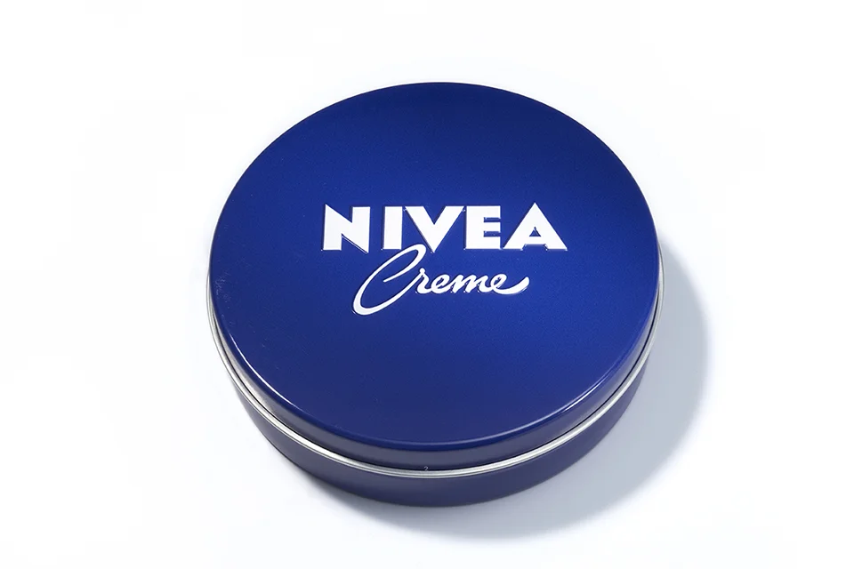 nivea_ger_2007_tin_packshot.jpg