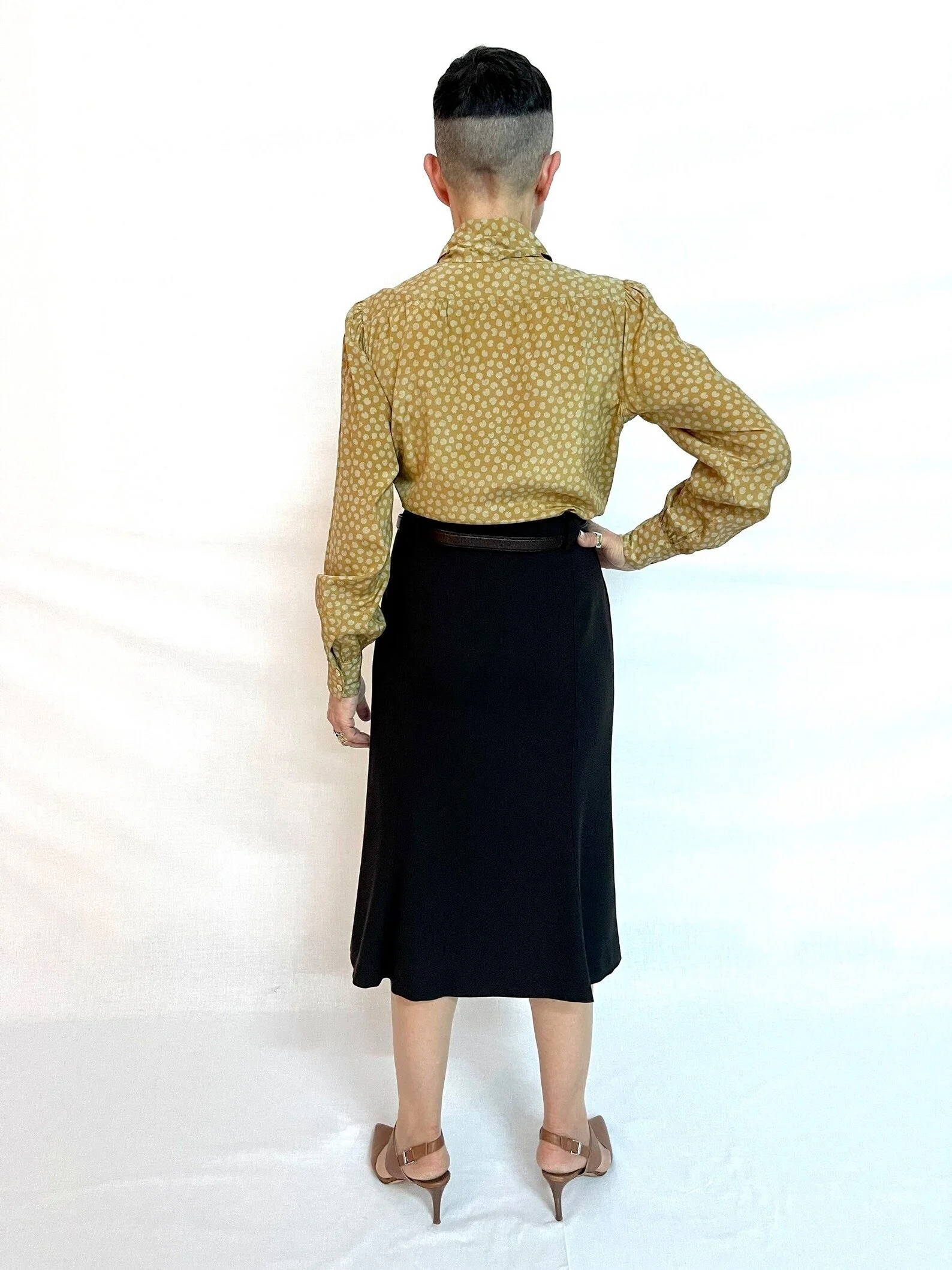 Vintage-Brown-Burberry-Skirt-100-Virgin-Wool-04.jpg
