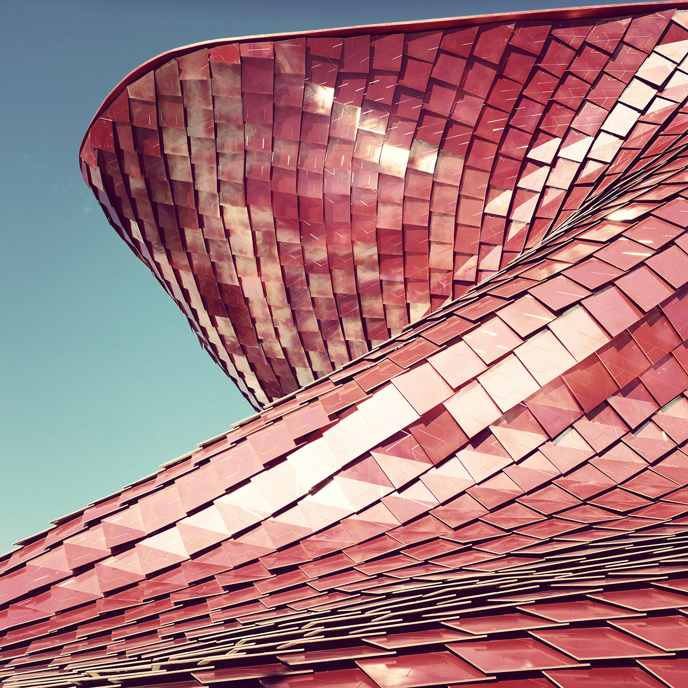 Vanke Pavilion Expo 2015 <br />Location: Milano, Italy <br />Architect: Daniel Libeskind