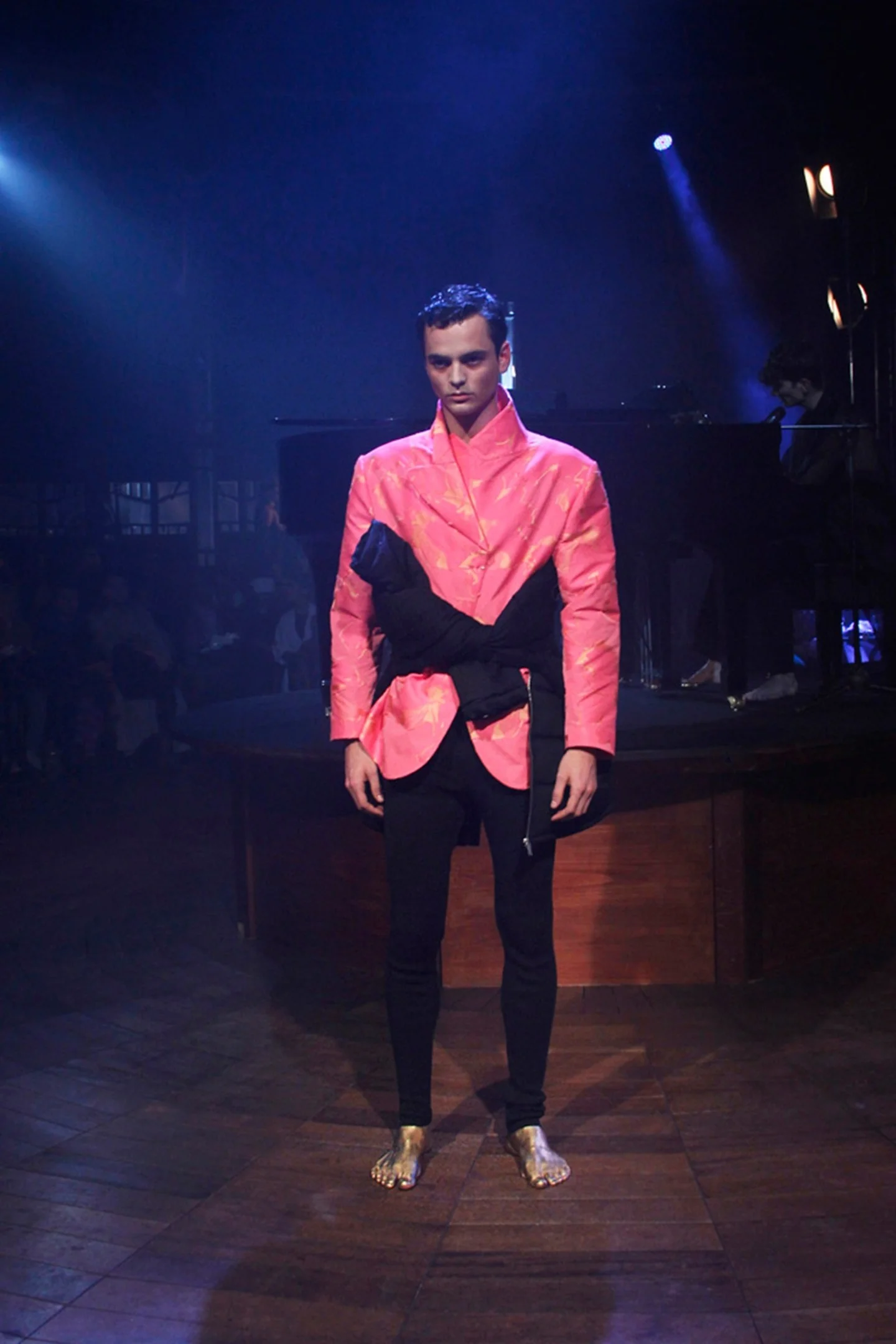 00018-Christian-Simmon-Madrid-Fall-19.jpg