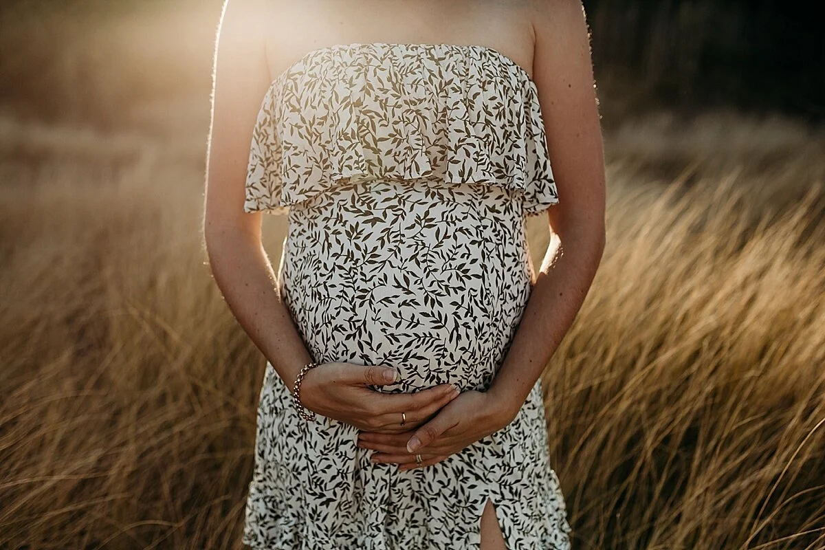 Emma + Aaron - Wollongong Maternity and Newborn Photographer