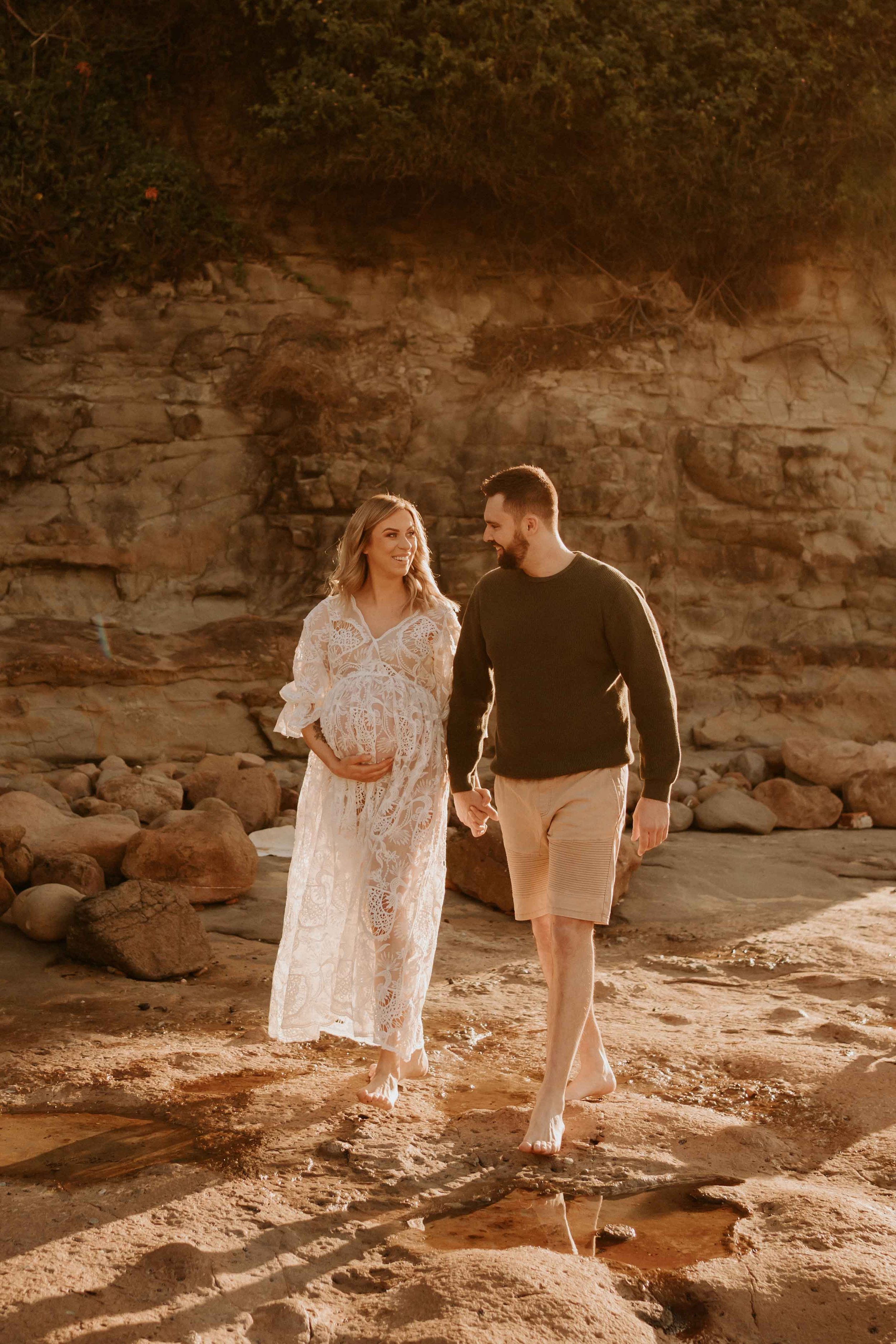 Wollongong-Sutherland-Cronulla-Maternity-Photographer---1.jpeg