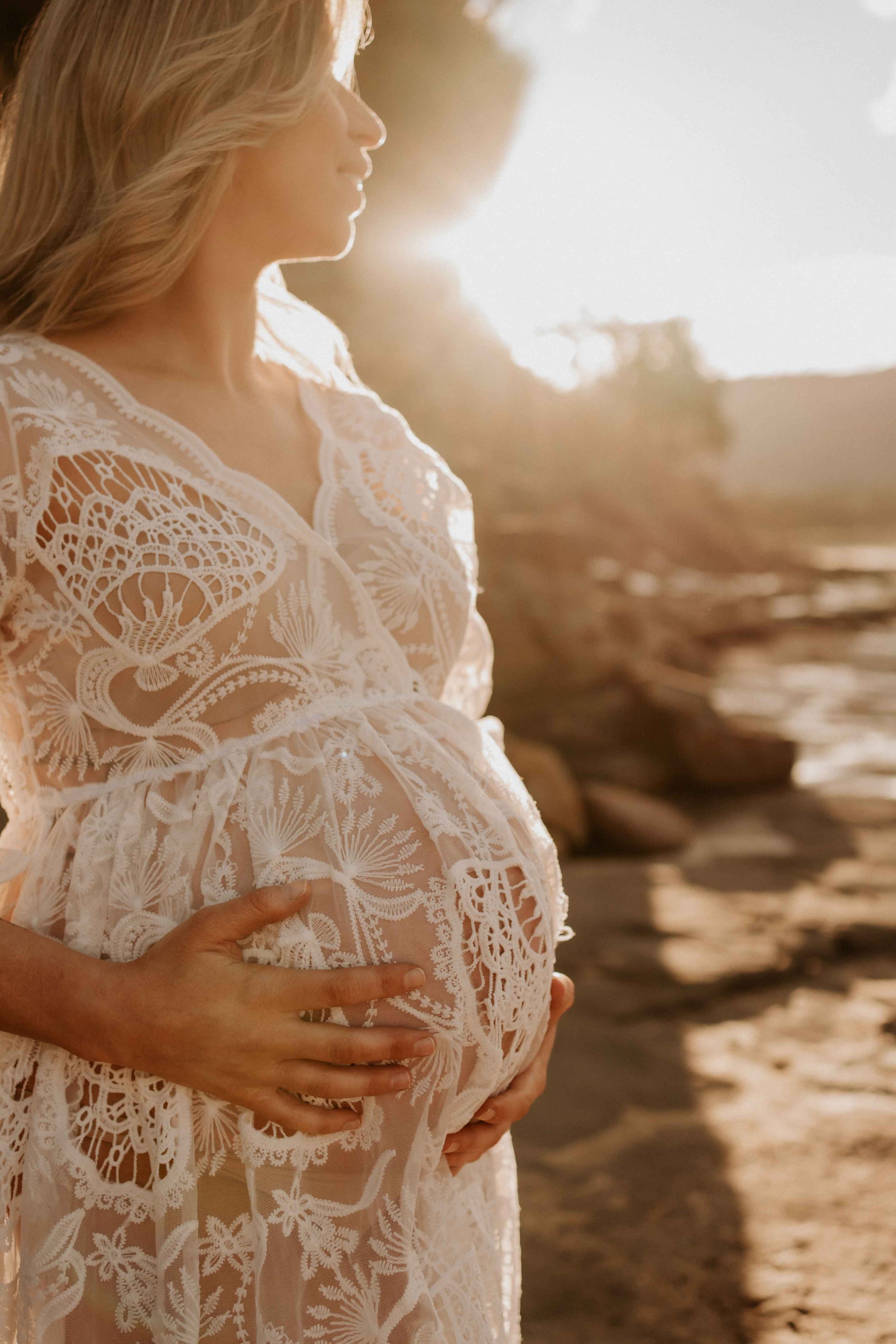 Wollongong-Sutherland-Cronulla-Maternity-Photographer---4.jpeg