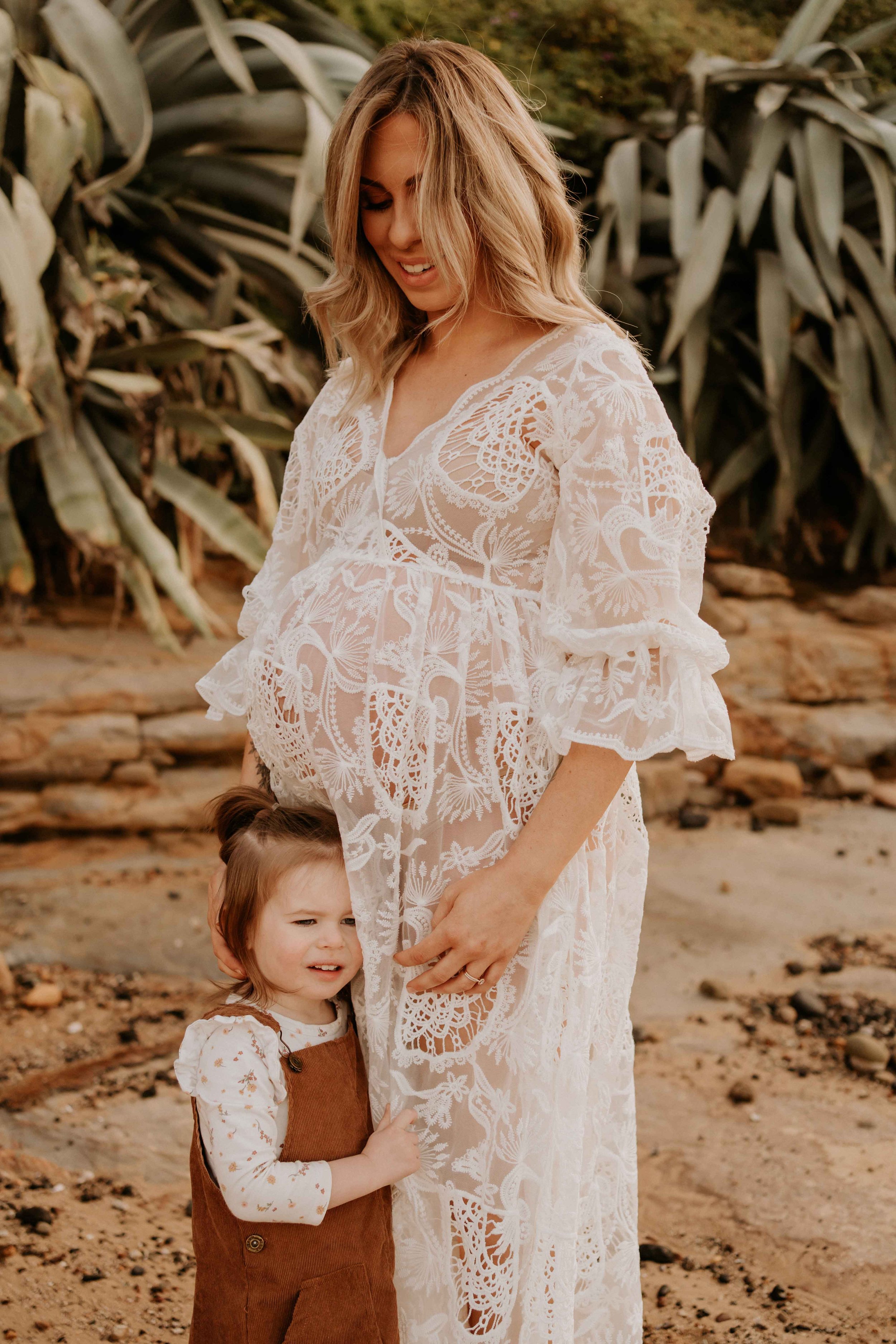 Wollongong-Sutherland-Cronulla-Maternity-Photographer---7.jpeg