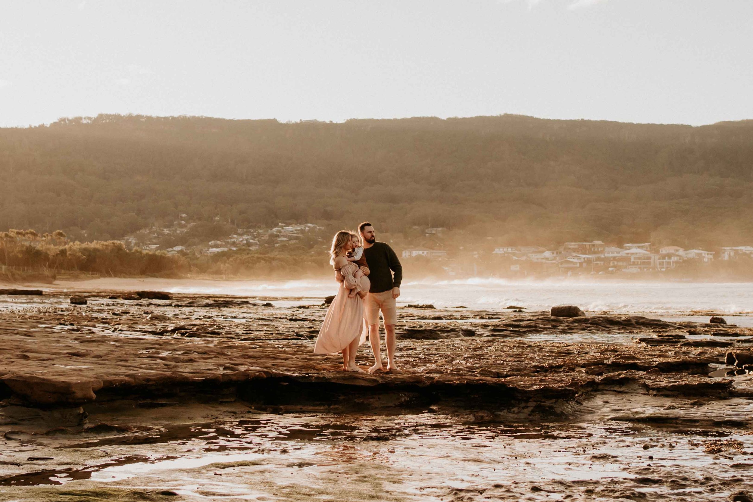 Wollongong-Sutherland-Cronulla-Maternity-Photographer---21.jpeg