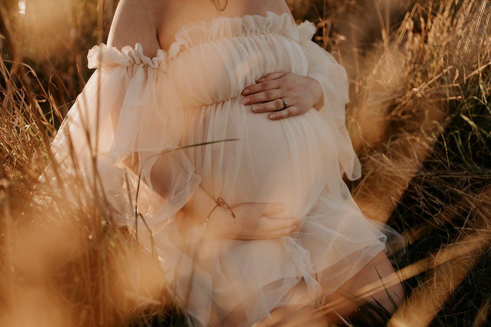 Jade Flores Photography - Rebeka and Daniel Maternity-52.jpg