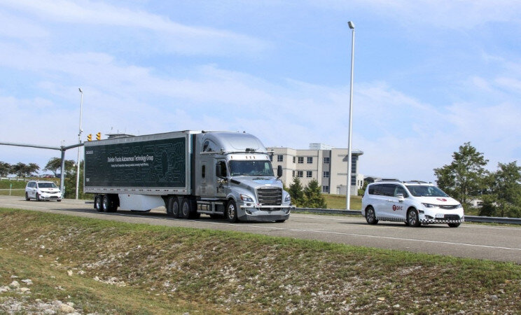 Image Daimler - testing one of their fleet of self-driving trucks