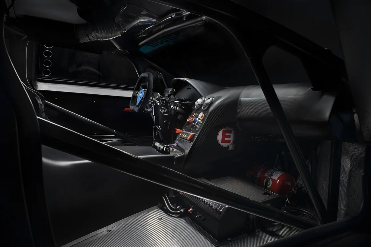 lamborghini_racecar_GTR.jpg