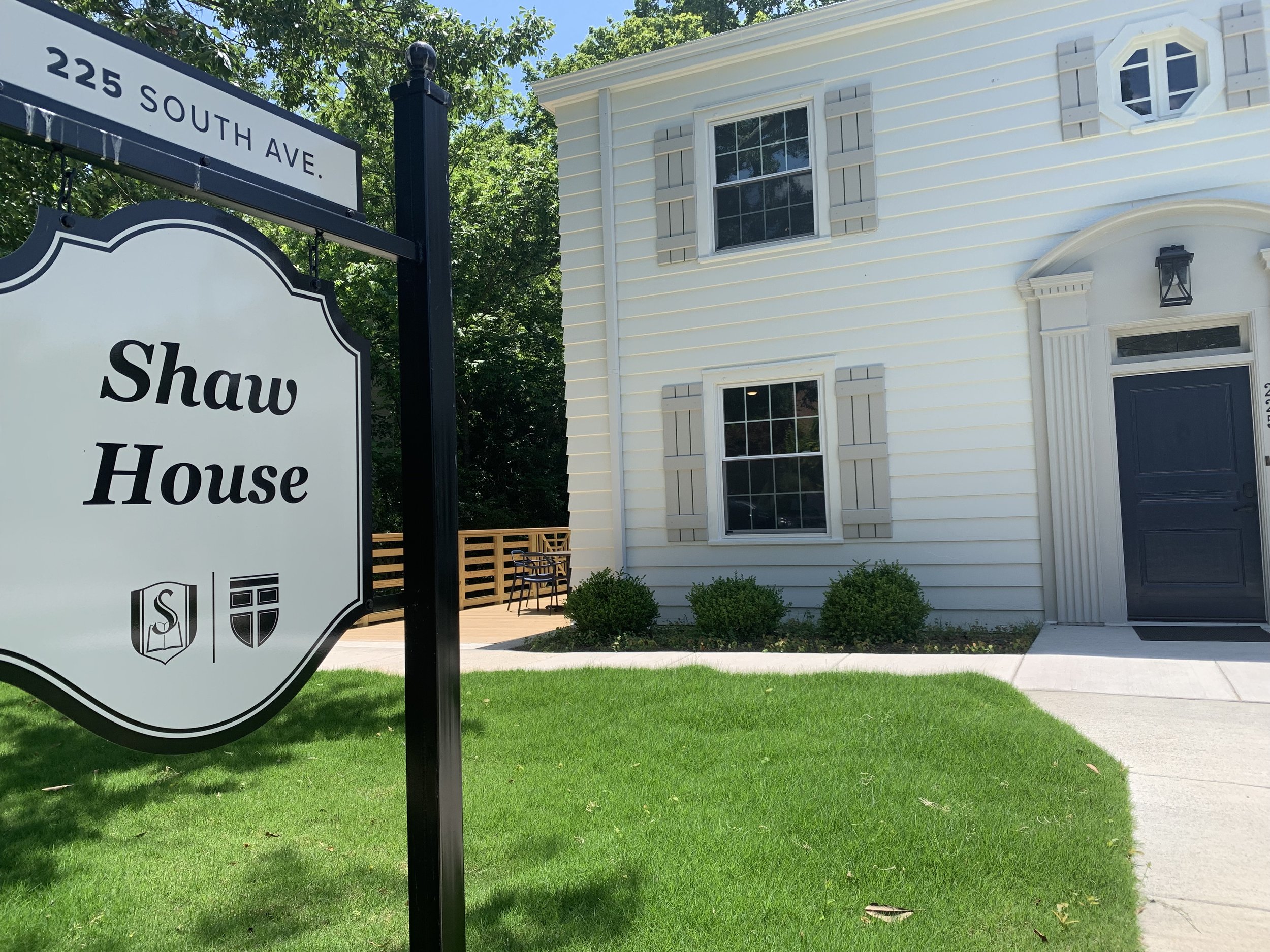 Nothing Lost in Translation at New Southeastern Seminary Center