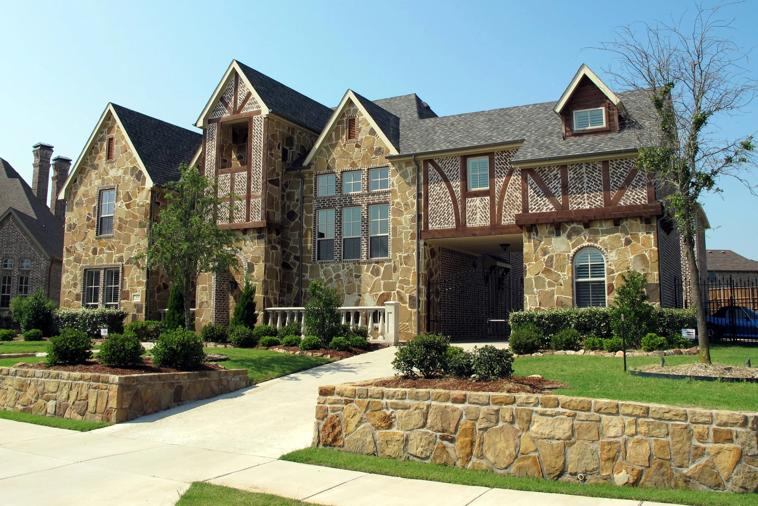 Beautiful-custom-home-shores-waterstone-frisco-texas.JPG