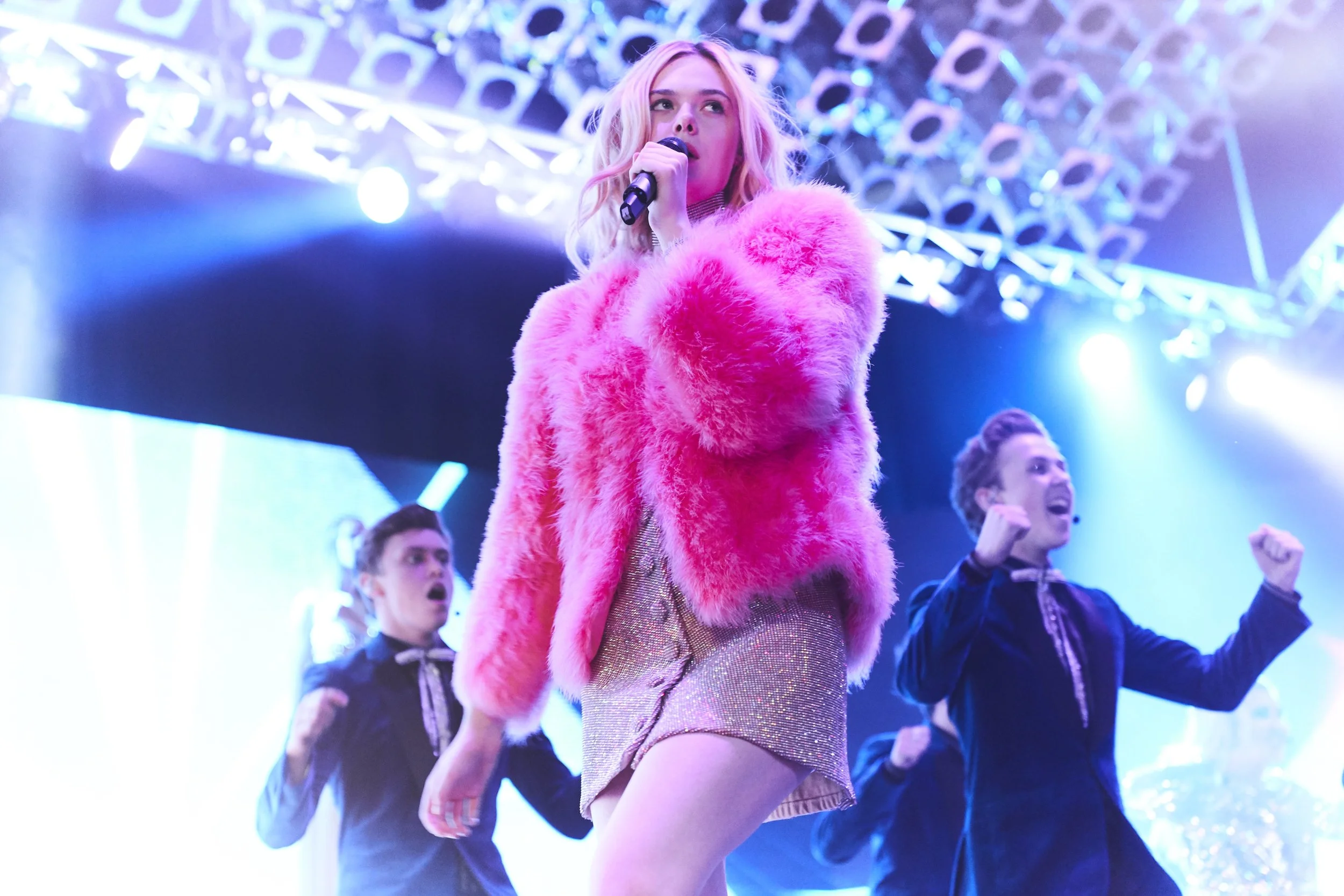 Elle Fanning plays a British farm-girl turned reality-TV pop star in Teen Spirit